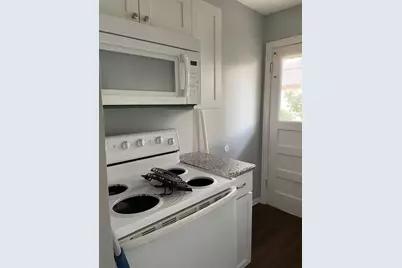 210 W Willingham Street #B, Cleburne, TX 76033 - Photo 6