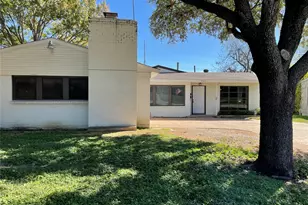 3563 South Dr, Fort Worth, TX 76109 - Photo 2