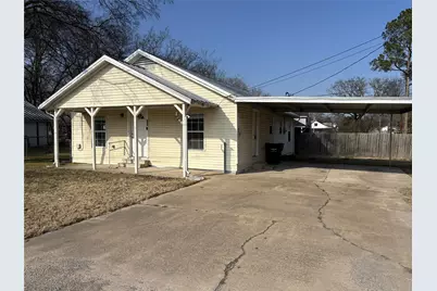 102 W Elm Street, Edgewood, TX 75117 - Photo 1