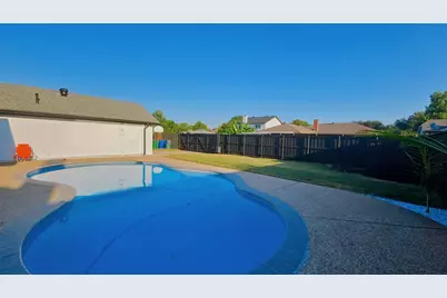 1933 Oakbluff Drive, Carrollton, TX 75007 - Photo 26