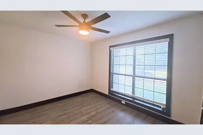 1933 Oakbluff Drive, Carrollton, TX 75007 - Photo 20