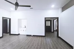 1933 Oakbluff Dr, Carrollton, TX 75007 - Photo 8