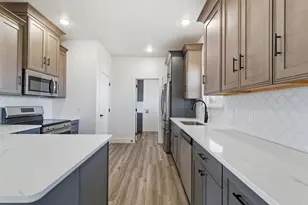 709 Harris St, Cisco, TX 76471 - Photo 4