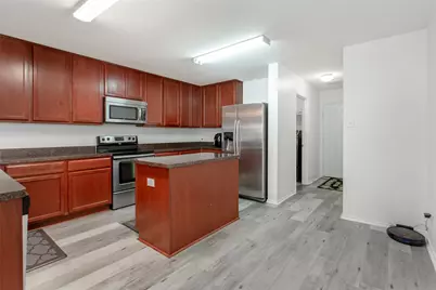 1801 Lynnwood Hills Drive, Fort Worth, TX 76112 - Photo 8