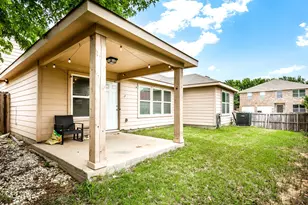 1801 Lynnwood Hills Dr, Fort Worth, TX 76112 - Photo 16