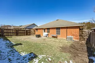 126 Black Forest Dr, Weatherford, TX 76086 - Photo 20