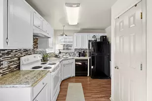 126 Black Forest Dr, Weatherford, TX 76086 - Photo 6