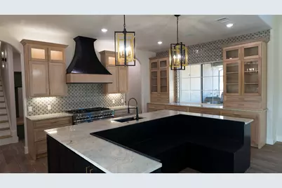 6300 Big Elk Drive, Mansfield, TX 76140 - Photo 10