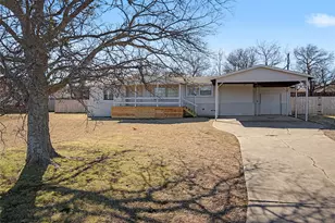 365 Penny Ln, Roanoke, TX 76262 - Photo 4