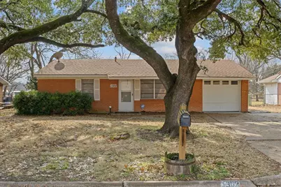 1302 Ann Arbor Drive, Corsicana, TX 75110 - Photo 1