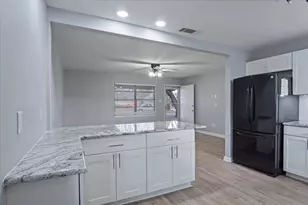 1302 Ann Arbor Dr, Corsicana, TX 75110 - Photo 14