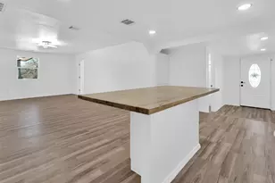 909 E Sears St, Denison, TX 75021 - Photo 8