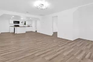 909 E Sears St, Denison, TX 75021 - Photo 10