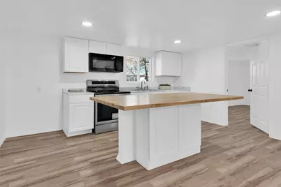 909 E Sears Street, Denison, TX 75021 - Photo 6