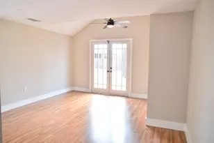 2010 Wesley Dr, Arlington, TX 76012 - Photo 12