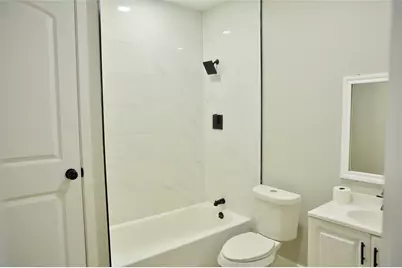 2010 Wesley Drive, Arlington, TX 76012 - Photo 10