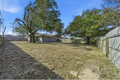 1306 Carr Street, Hillsboro, TX 76645 - Photo 32