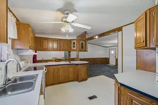 220 N Houston St, Edgewood, TX 75117 - Photo 16