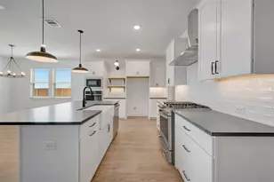 1011 Candlewyck Dr, Justin, TX 76247 - Photo 10