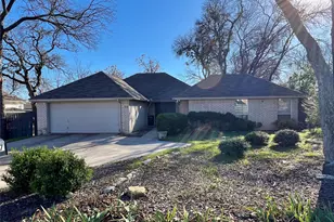 507 W Baylor St, Weatherford, TX 76086 - Photo 1