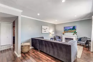 2819 Hollandale Ln, Dallas, TX 75234 - Photo 6