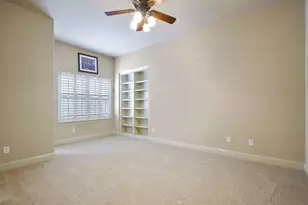 9106 Cochran Bluff Ln, Dallas, TX 75220 - Photo 24