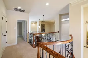 9106 Cochran Bluff Ln, Dallas, TX 75220 - Photo 26
