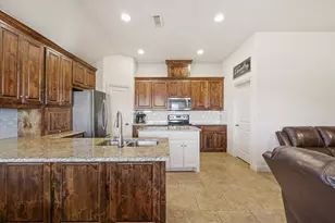 3906 Kensington Dr, Sanger, TX 76266 - Photo 6