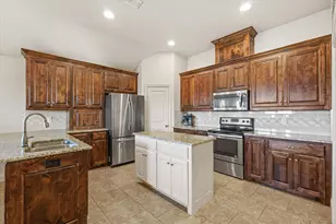 3906 Kensington Dr, Sanger, TX 76266 - Photo 4