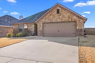 3906 Kensington Dr, Sanger, TX 76266 - Photo 28