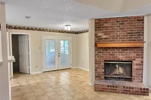 708 Crestview Dr, Kennedale, TX 76060 - Photo 4