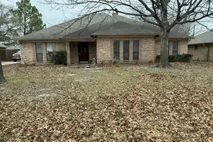 1316 Edna St, Commerce, TX 75428 - Photo 2