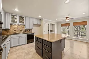 2800 Idlecreek Dr, Arlington, TX 76016 - Photo 10