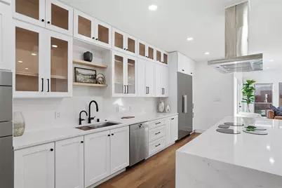 2 Parliament Place, Dallas, TX 75225 - Photo 8