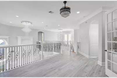 1004 Drake Drive, Euless, TX 76039 - Photo 12