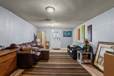 809 Burleson Street, Grand Prairie, TX 75050 - Photo 4