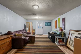 809 Burleson St, Grand Prairie, TX 75050 - Photo 4