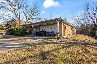 809 Burleson Street, Grand Prairie, TX 75050 - Photo 2
