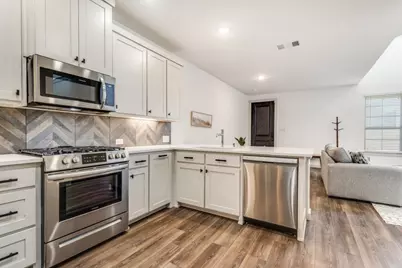 221 McConathy Way, Flower Mound, TX 75028 - Photo 10