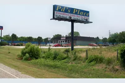 2105 N Interstate 35 N, Gainesville, TX 76240 - Photo 2