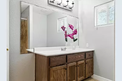 5720 Frisco Avenue, Forest Hill, TX 76119 - Photo 6