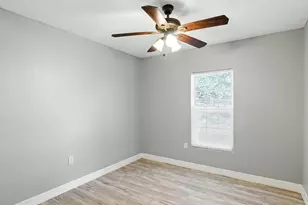 5720 Frisco Ave, Forest Hill, TX 76119 - Photo 14