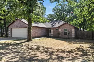 5720 Frisco Ave, Forest Hill, TX 76119 - Photo 2