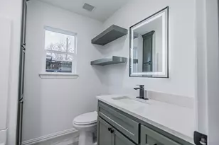 1019 E Walnut St, Hillsboro, TX 76645 - Photo 14