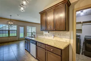 126 Comanche Dr, Greenville, TX 75402 - Photo 2