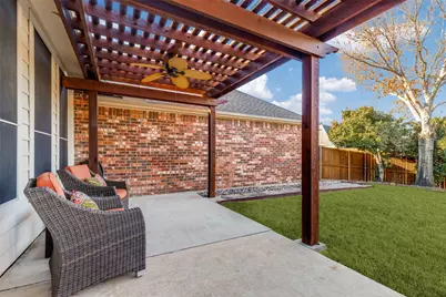 2136 Fountain Drive, Lewisville, TX 75067 - Photo 6