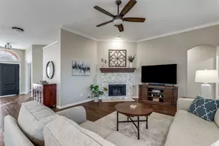 2136 Fountain Dr, Lewisville, TX 75067 - Photo 16