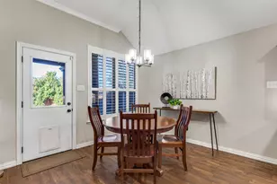 2136 Fountain Dr, Lewisville, TX 75067 - Photo 2