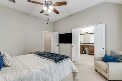 2136 Fountain Drive, Lewisville, TX 75067 - Photo 14