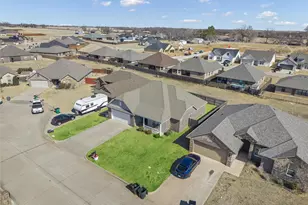 711 Denali Ct, Tolar, TX 76476 - Photo 36